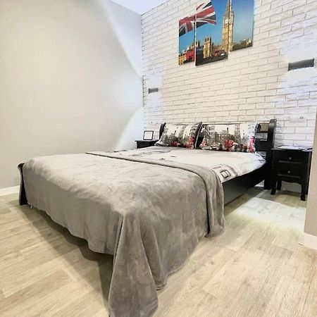 Apartment Studio London 92 イルピン エクステリア 写真