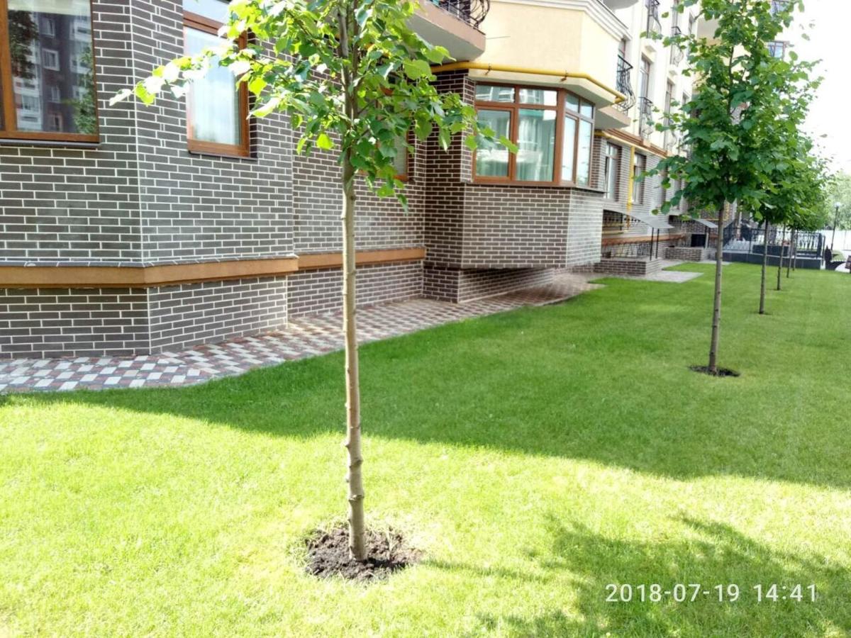 Apartment Studio London 92 イルピン エクステリア 写真