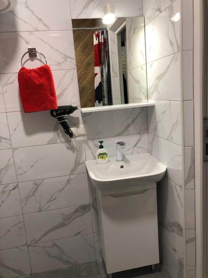 Apartment Studio London 92 イルピン エクステリア 写真